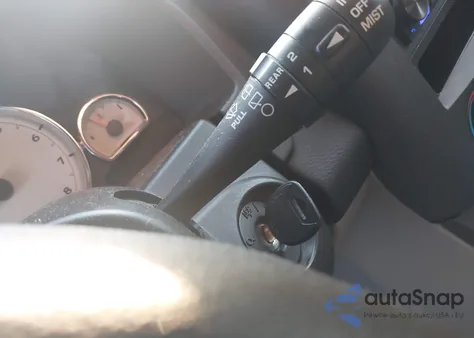 2005 Saturn Vue from USA, damaged, VIN 5GZCZ33D15S844061